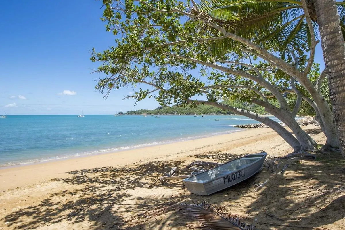 Apartment Sails 9 Beachfront Getaway Horseshoe Bay