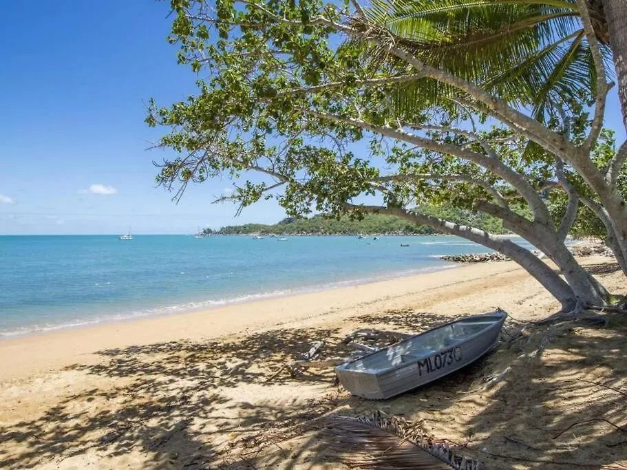 Sails 9 Beachfront Getaway Horseshoe Bay Appartamento
