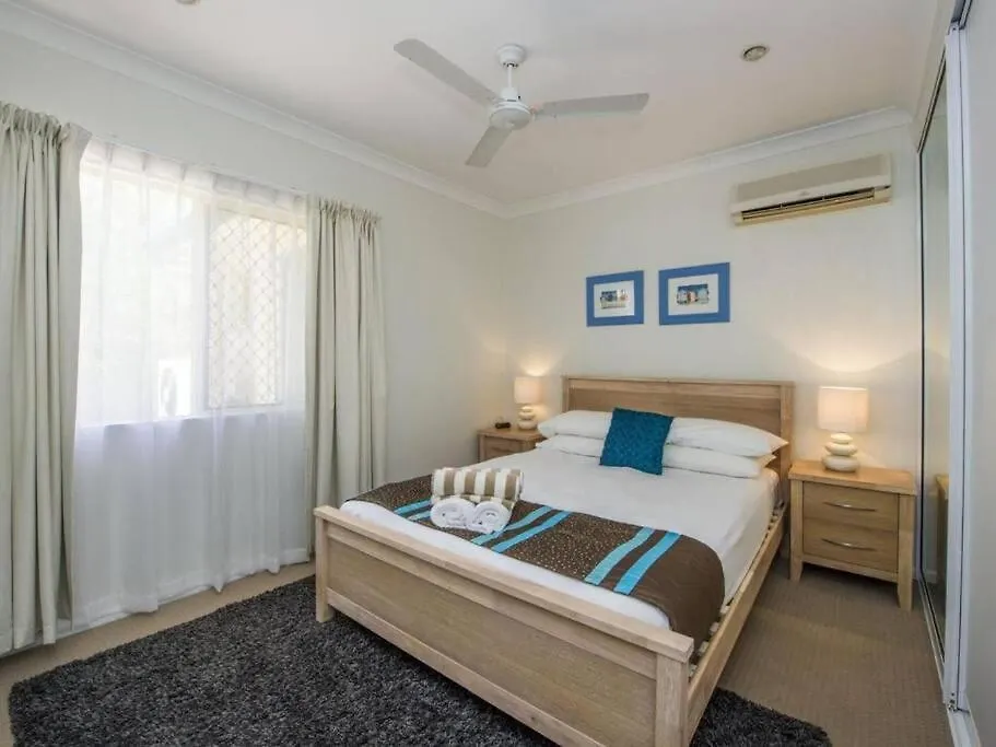 Sails 9 Beachfront Getaway Horseshoe Bay Australia