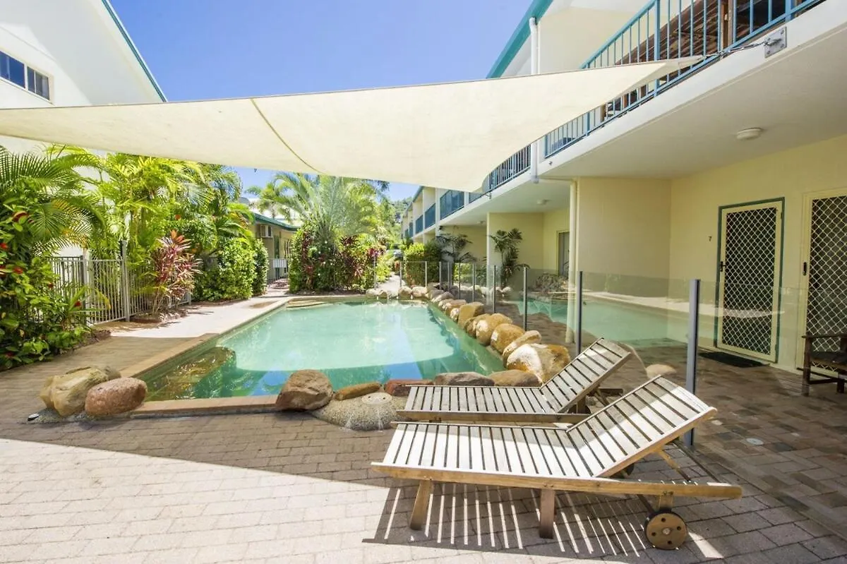 Sails 9 Beachfront Getaway Horseshoe Bay 0*,  Australia