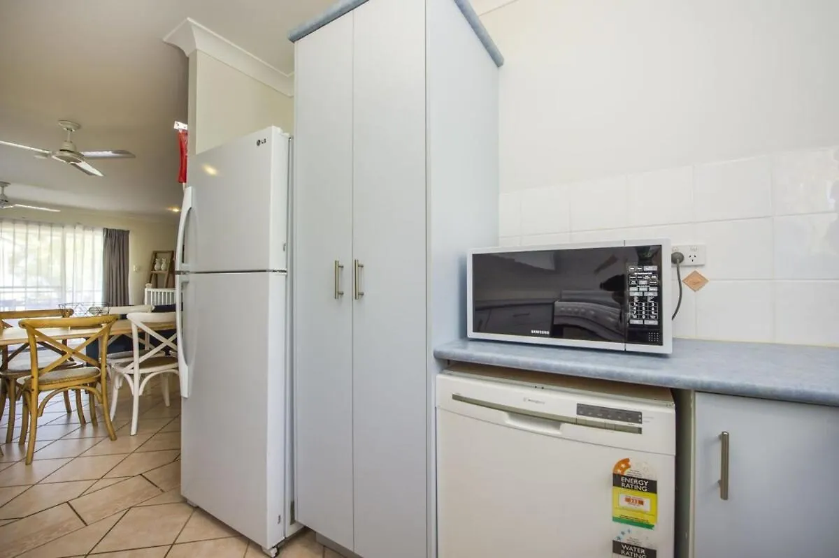 Appartamento Sails 9 Beachfront Getaway Horseshoe Bay Australia